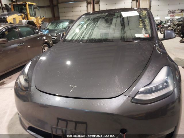 Photo 9 VIN: 5YJYGDEEXMF189693 - TESLA MODEL Y 