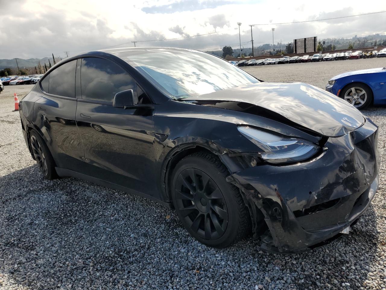 Photo 3 VIN: 5YJYGDEEXMF216326 - TESLA MODEL Y 