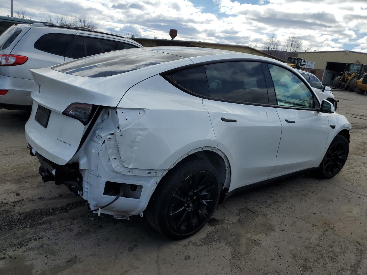 Photo 2 VIN: 5YJYGDEEXMF225107 - TESLA MODEL Y 