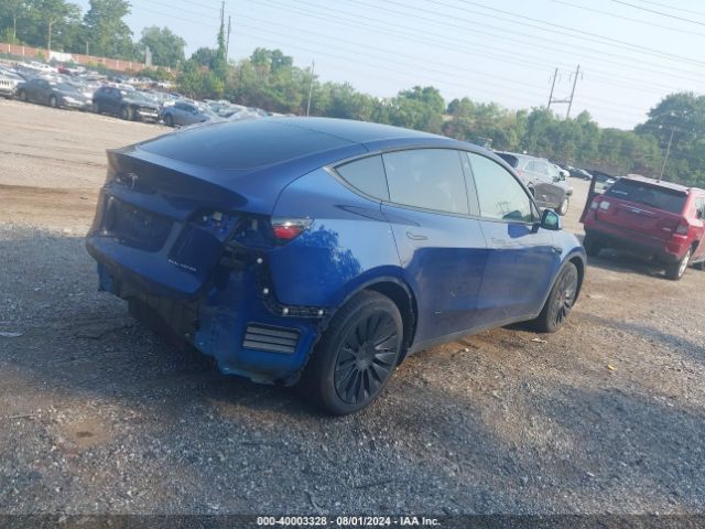 Photo 3 VIN: 5YJYGDEEXMF268328 - TESLA MODEL Y 