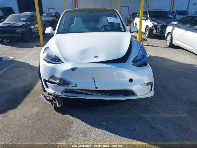 Photo 5 VIN: 5YJYGDEEXMF298364 - TESLA MODEL Y 