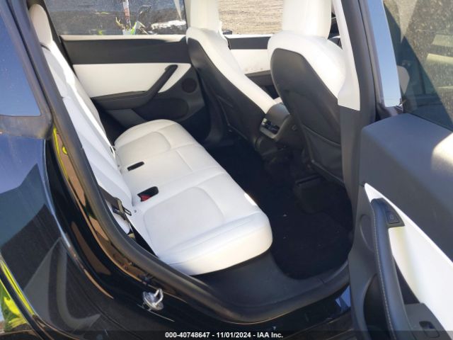 Photo 7 VIN: 5YJYGDEF0MF215890 - TESLA MODEL Y 