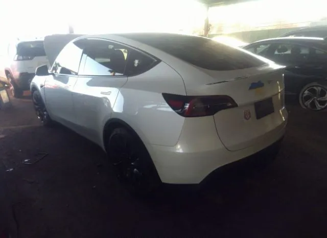 Photo 2 VIN: 5YJYGDEF0MF240241 - TESLA MODEL Y 