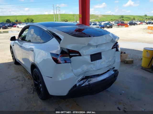 Photo 5 VIN: 5YJYGDEF1LF002896 - TESLA MODEL Y 