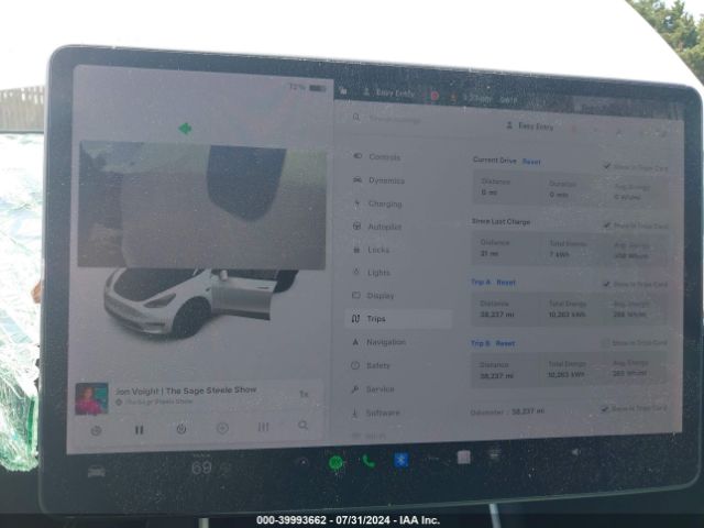 Photo 6 VIN: 5YJYGDEF1LF025370 - TESLA MODEL Y 