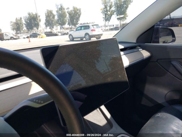 Photo 6 VIN: 5YJYGDEF1MF197240 - TESLA MODEL Y 