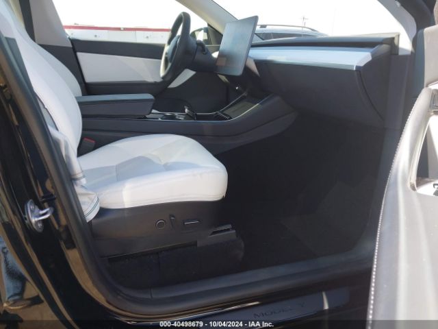 Photo 4 VIN: 5YJYGDEF2MF097986 - TESLA MODEL Y 