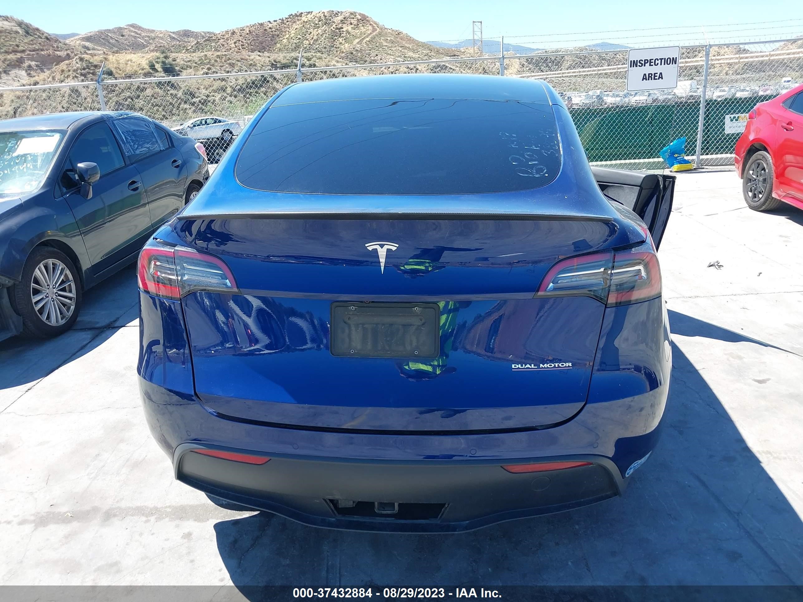 Photo 15 VIN: 5YJYGDEF2MF197179 - TESLA MODEL Y 