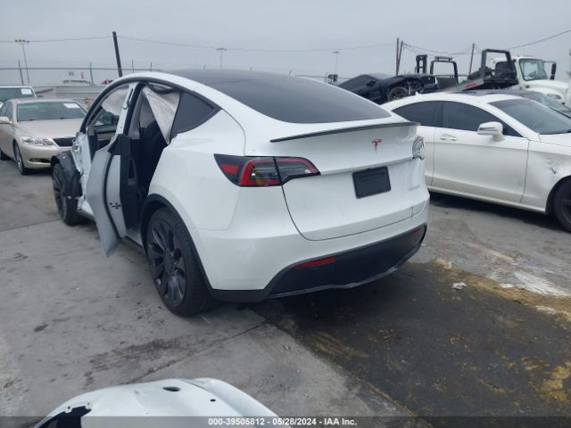 Photo 2 VIN: 5YJYGDEF2MF294060 - TESLA MODEL Y 