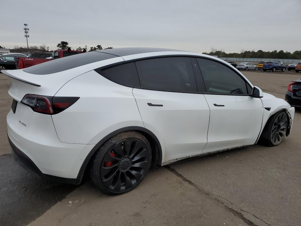 Photo 2 VIN: 5YJYGDEF3LF018629 - TESLA MODEL Y 