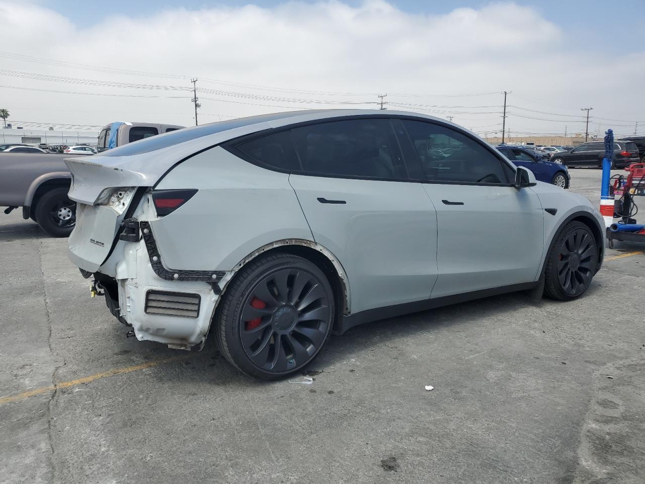 Photo 2 VIN: 5YJYGDEF3MF078542 - TESLA MODEL Y 