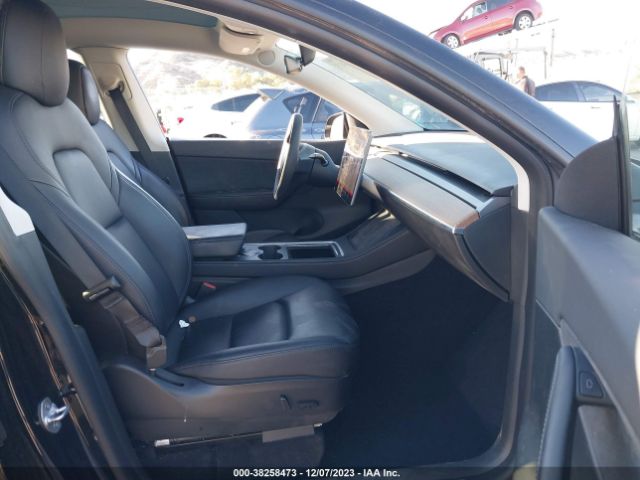 Photo 4 VIN: 5YJYGDEF4MF298935 - TESLA MODEL Y 