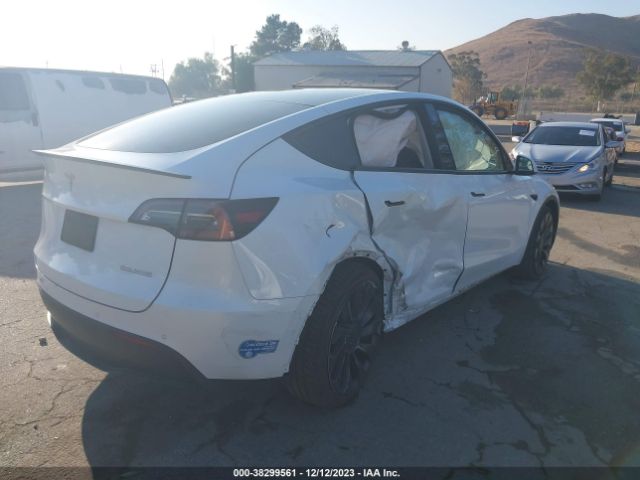 Photo 3 VIN: 5YJYGDEF5MF230479 - TESLA MODEL Y 