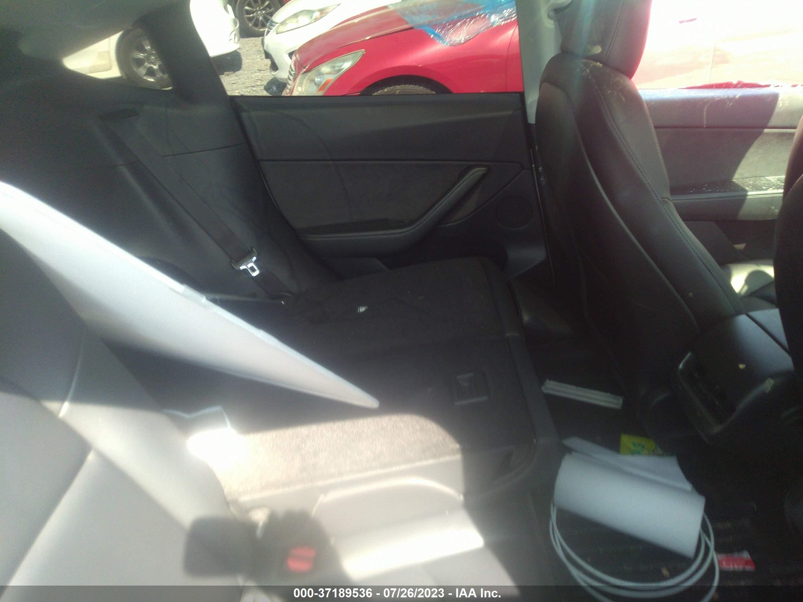 Photo 6 VIN: 5YJYGDEF6MF197234 - TESLA MODEL Y 