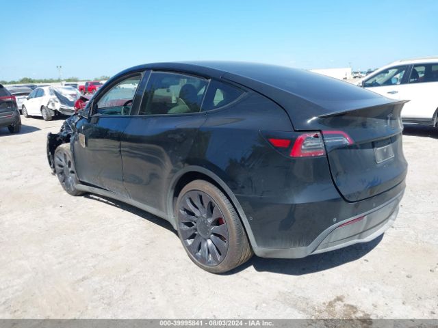 Photo 2 VIN: 5YJYGDEF6MF268156 - TESLA MODEL Y 