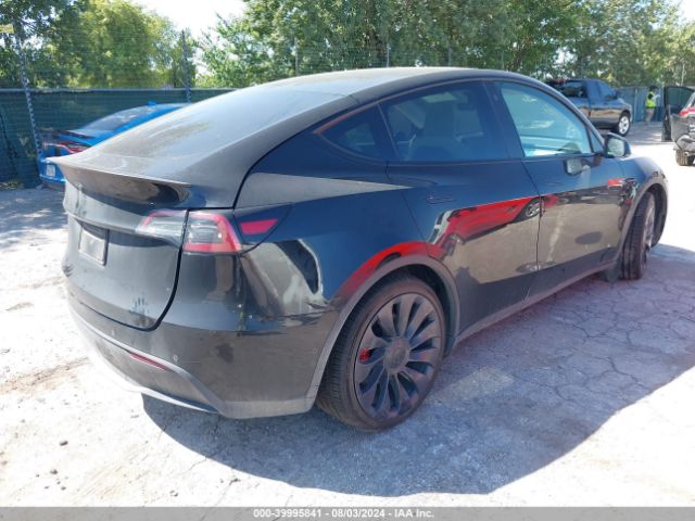 Photo 3 VIN: 5YJYGDEF6MF268156 - TESLA MODEL Y 