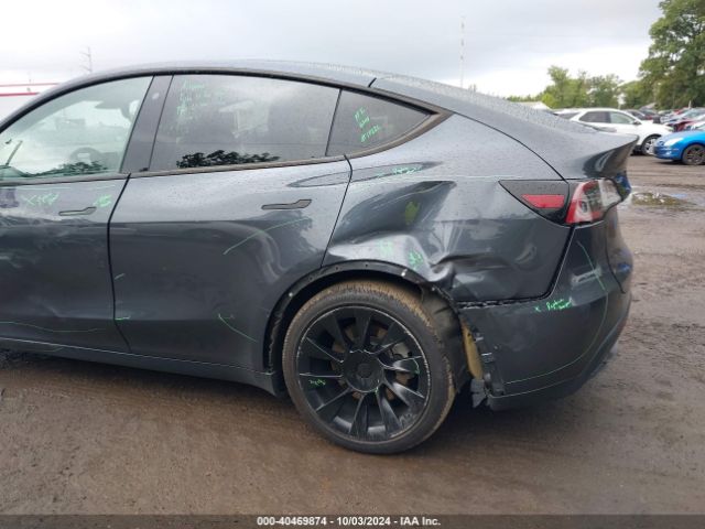 Photo 5 VIN: 5YJYGDEF8LF002491 - TESLA MODEL Y 