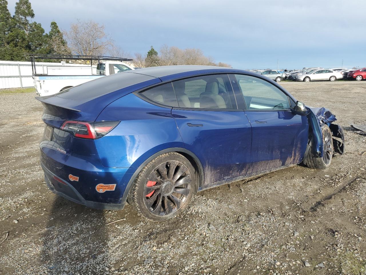 Photo 2 VIN: 5YJYGDEF8LF017458 - TESLA MODEL Y 