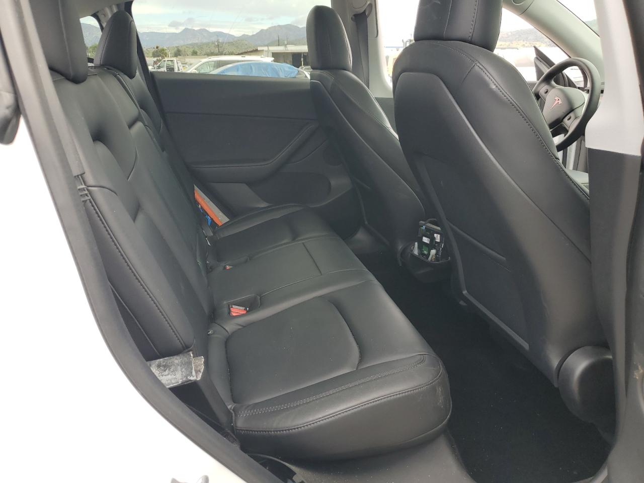 Photo 10 VIN: 5YJYGDEF8LF057300 - TESLA MODEL Y 