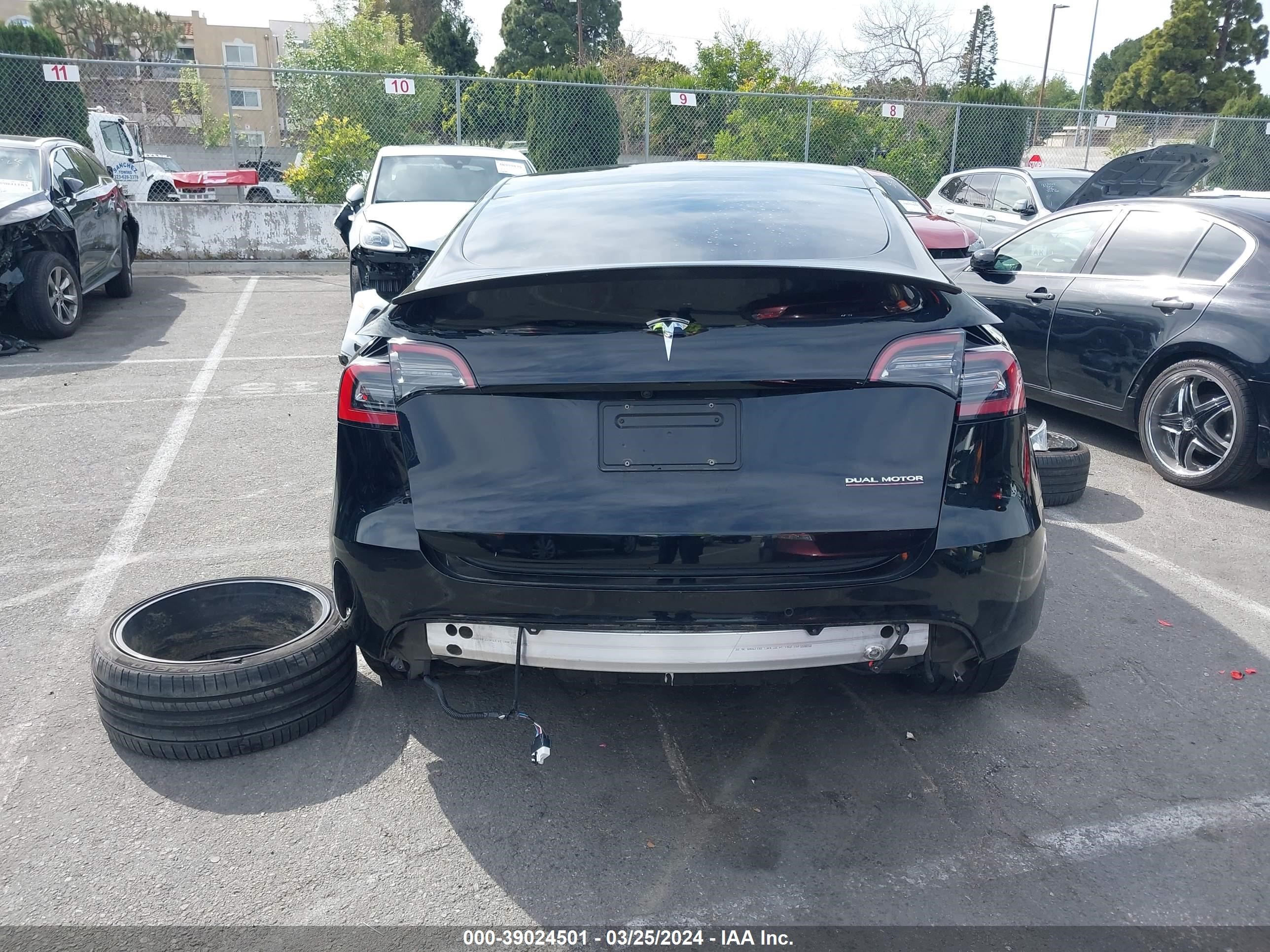 Photo 15 VIN: 5YJYGDEF8MF251388 - TESLA MODEL Y 