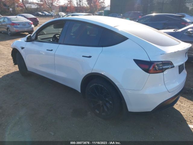 Photo 2 VIN: 5YJYGDEF9LF002869 - TESLA MODEL Y 