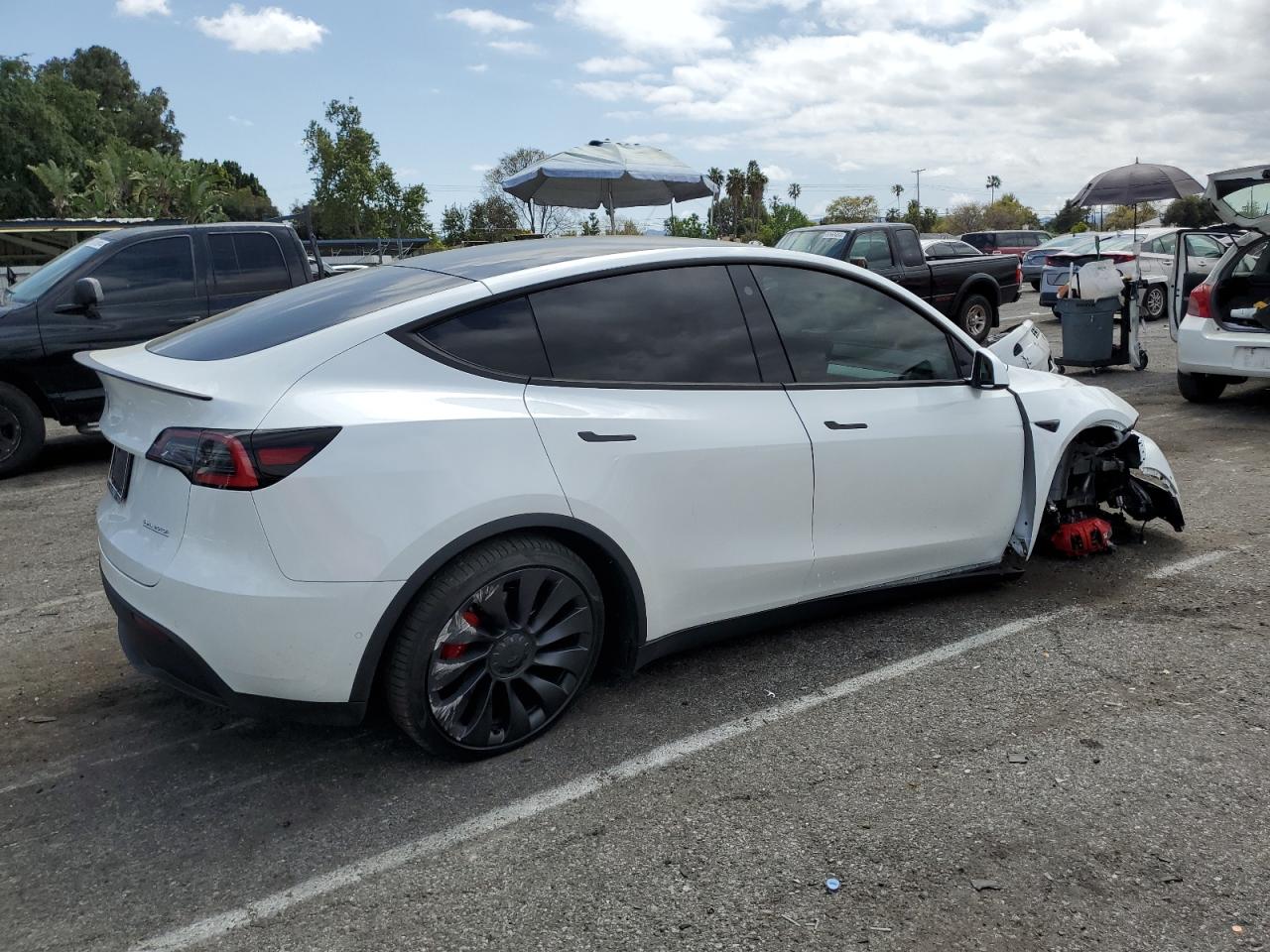 Photo 2 VIN: 5YJYGDEF9MF093031 - TESLA MODEL Y 