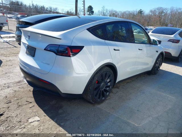 Photo 3 VIN: 5YJYGDEF9MF209408 - TESLA MODEL Y 