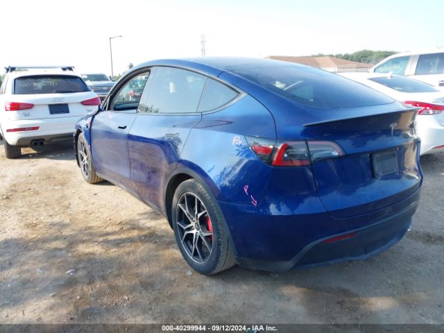 Photo 2 VIN: 5YJYGDEF9MF257166 - TESLA MODEL Y 