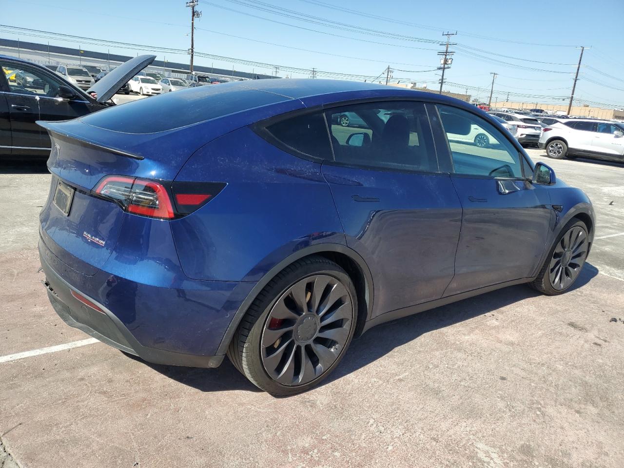 Photo 2 VIN: 5YJYGDEFXMF305239 - TESLA MODEL Y 