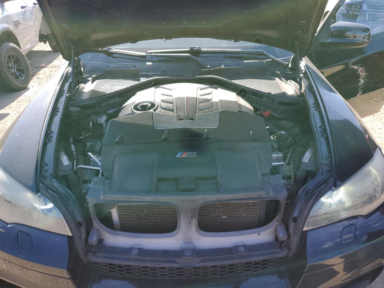 Photo 11 VIN: 5YMGZ0C52ALK13096 - BMW X6 