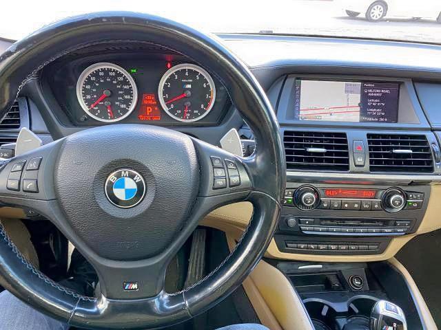 Photo 6 VIN: 5YMGZ0C54BLK14199 - BMW X6 M 