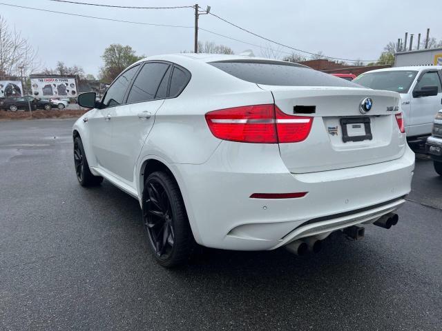 Photo 2 VIN: 5YMGZ0C5XBLK14126 - BMW X6 M 