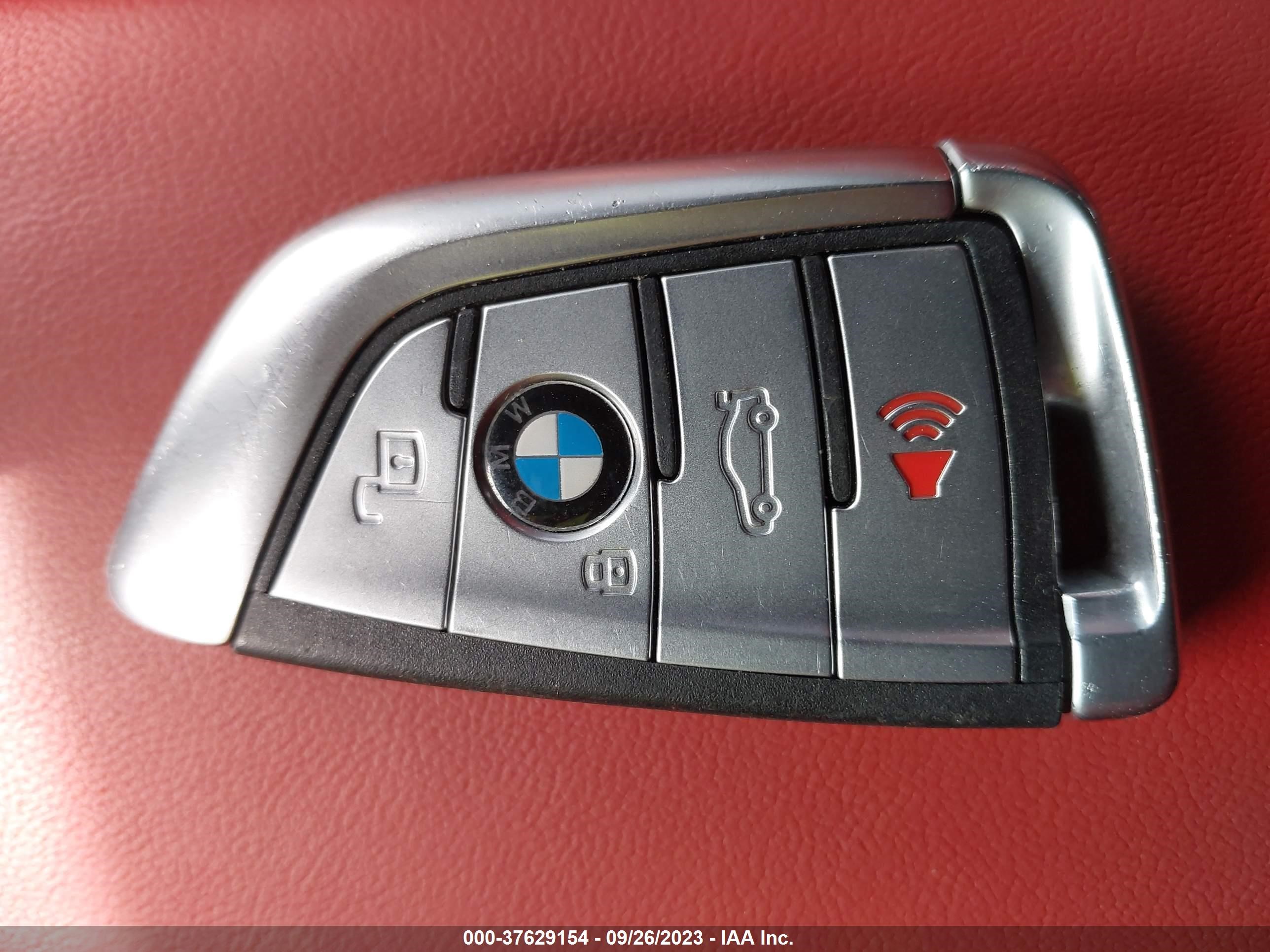 Photo 10 VIN: 5YMJU0C03M9F70915 - BMW X5 M 