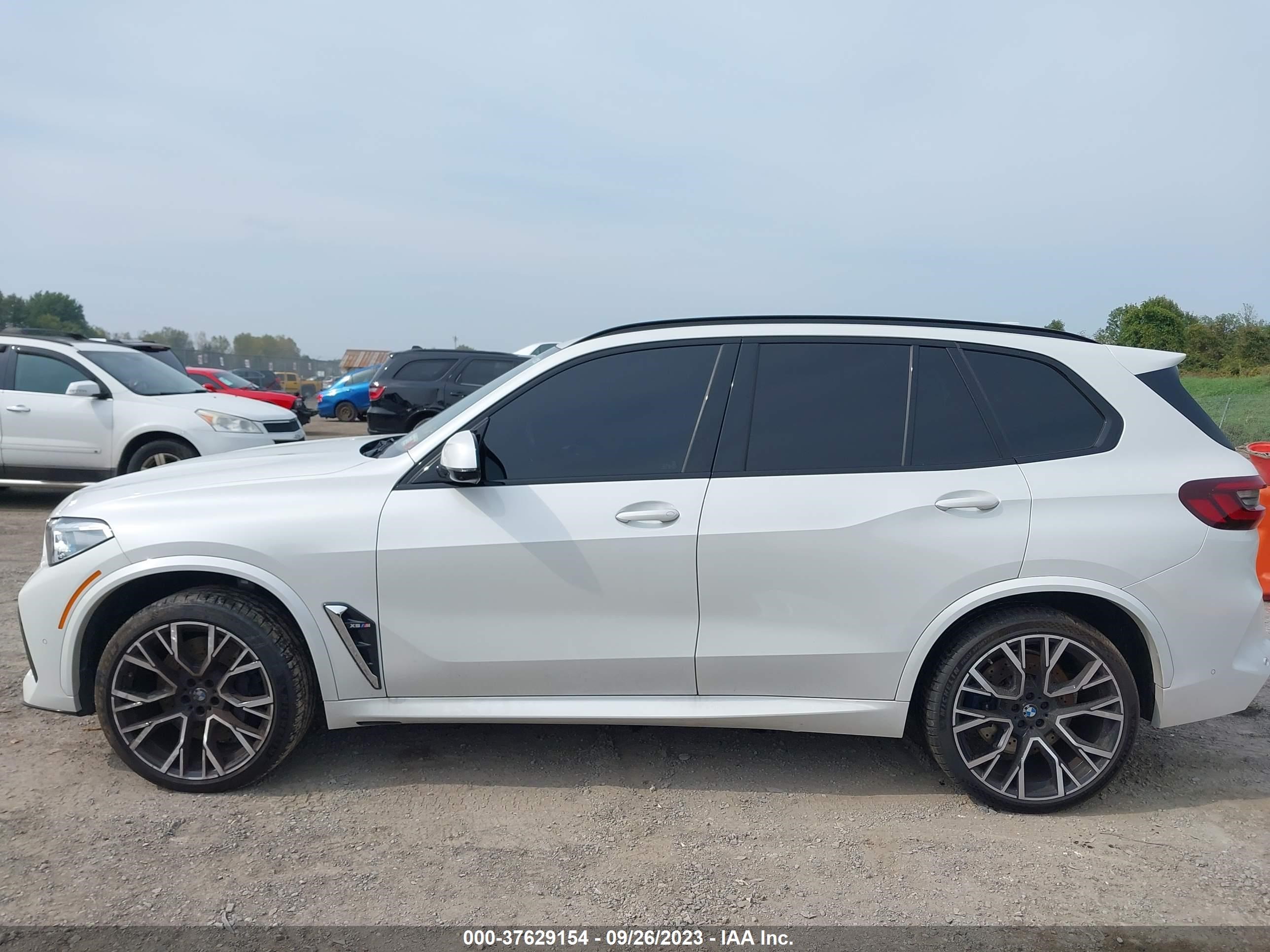 Photo 14 VIN: 5YMJU0C03M9F70915 - BMW X5 M 