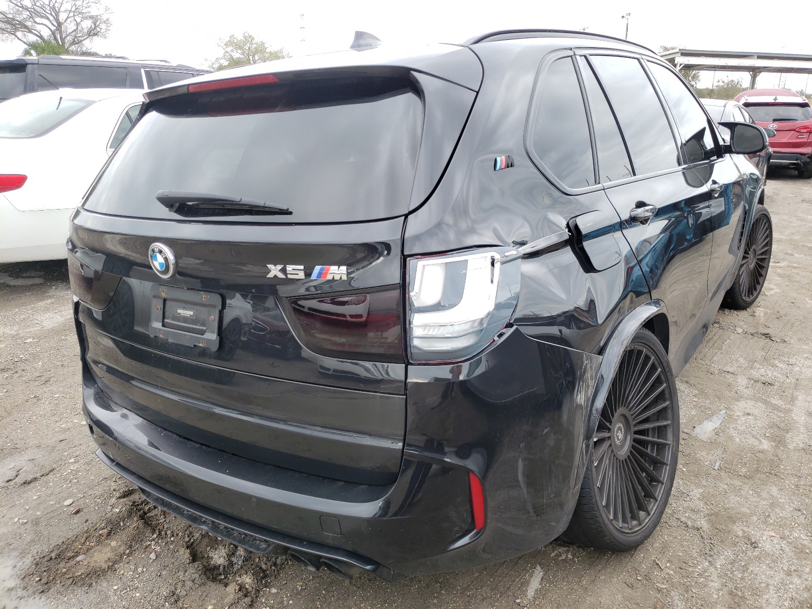 Photo 3 VIN: 5YMKT6C53J0Y83353 - BMW X5 M 