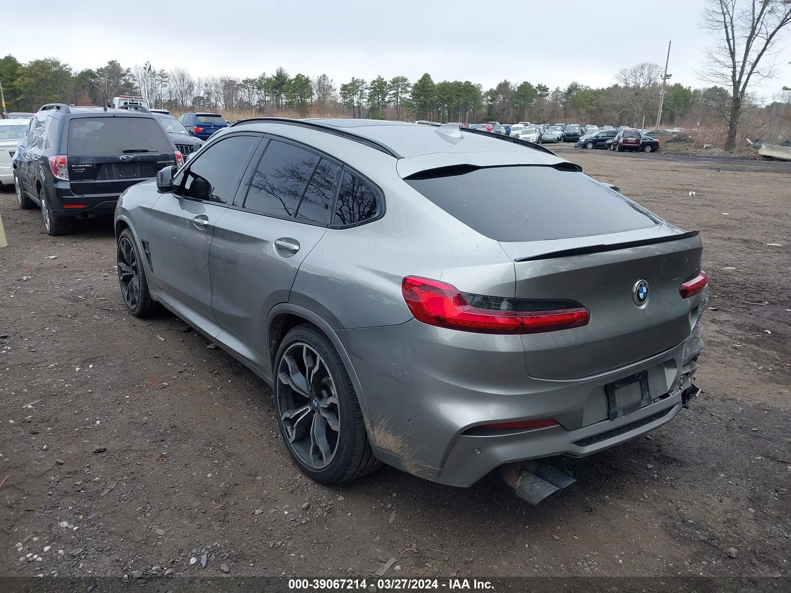 Photo 2 VIN: 5YMUJ0C0XL9B90751 - BMW X4 M 