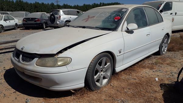 Photo 4 VIN: 6G1TK51J9YL632870 - CHEVROLET LUMINA 