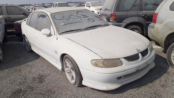 Photo 7 VIN: 6G1TK52F5YL474599 - CHEVROLET LUMINA 