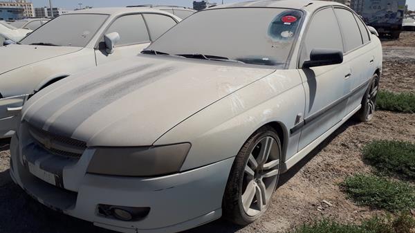 Photo 3 VIN: 6G1ZK52B55L361044 - CHEVROLET LUMINA 