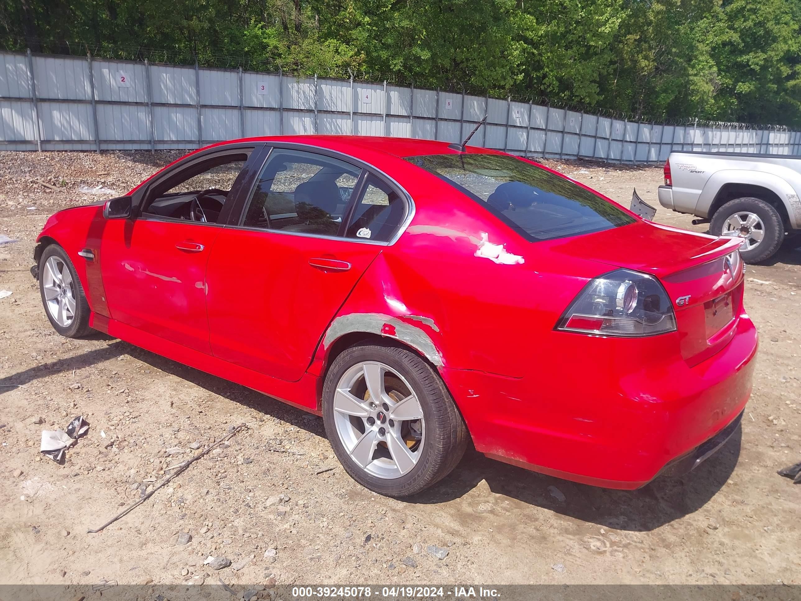 Photo 2 VIN: 6G2EC57Y18L988686 - PONTIAC G8 