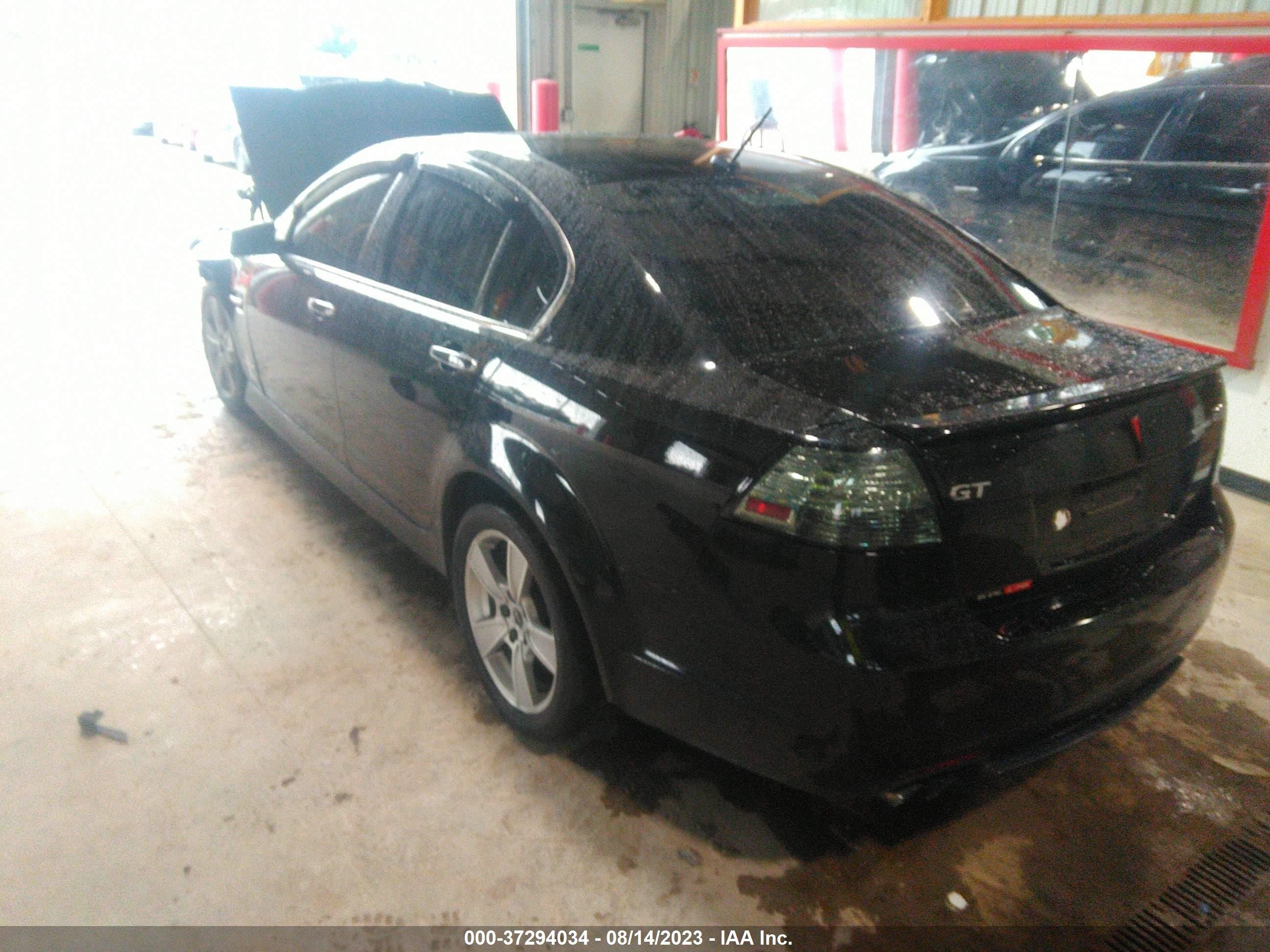 Photo 2 VIN: 6G2EC57Y19L161501 - PONTIAC G8 