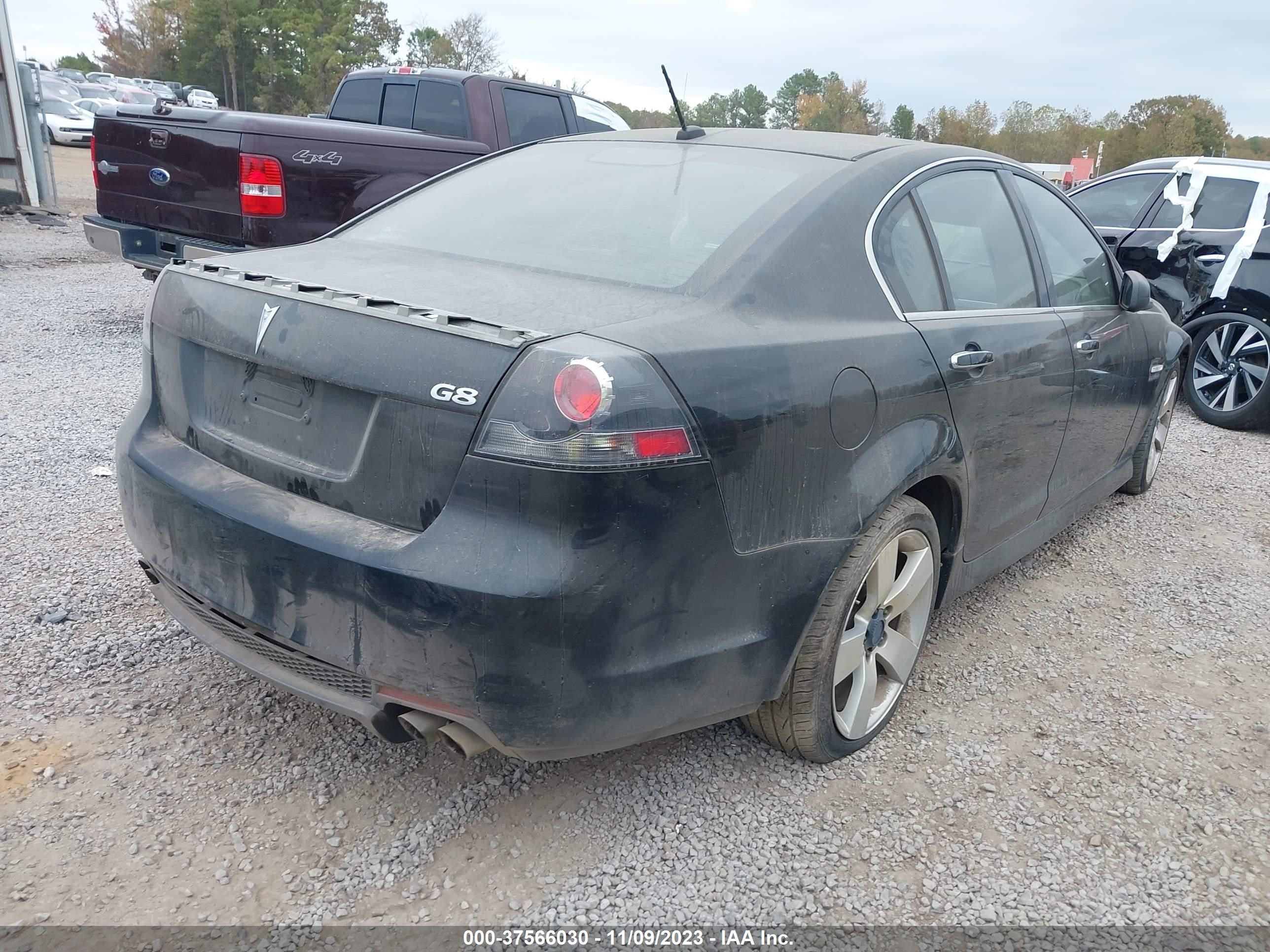 Photo 3 VIN: 6G2EC57Y49L156390 - PONTIAC G8 