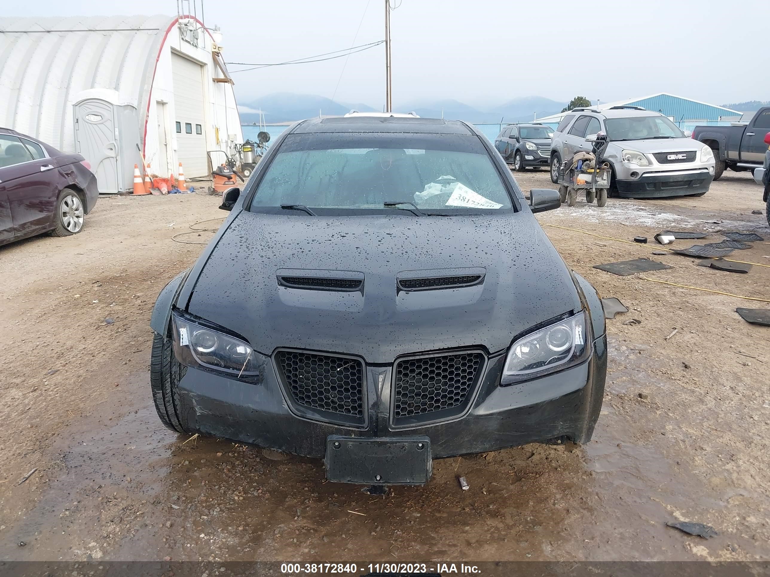 Photo 11 VIN: 6G2EC57Y49L206155 - PONTIAC G8 