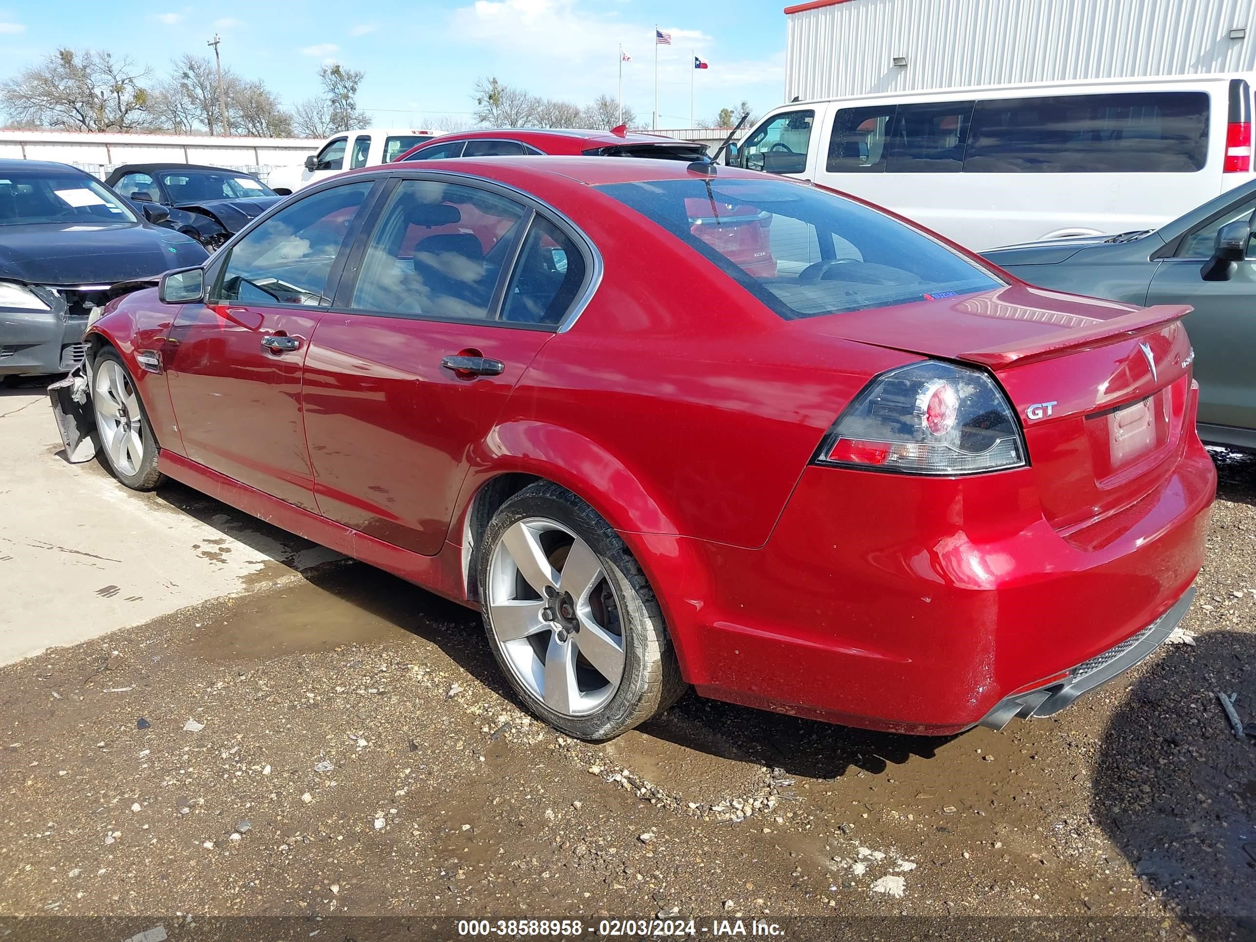 Photo 2 VIN: 6G2EC57Y49L231962 - PONTIAC G8 