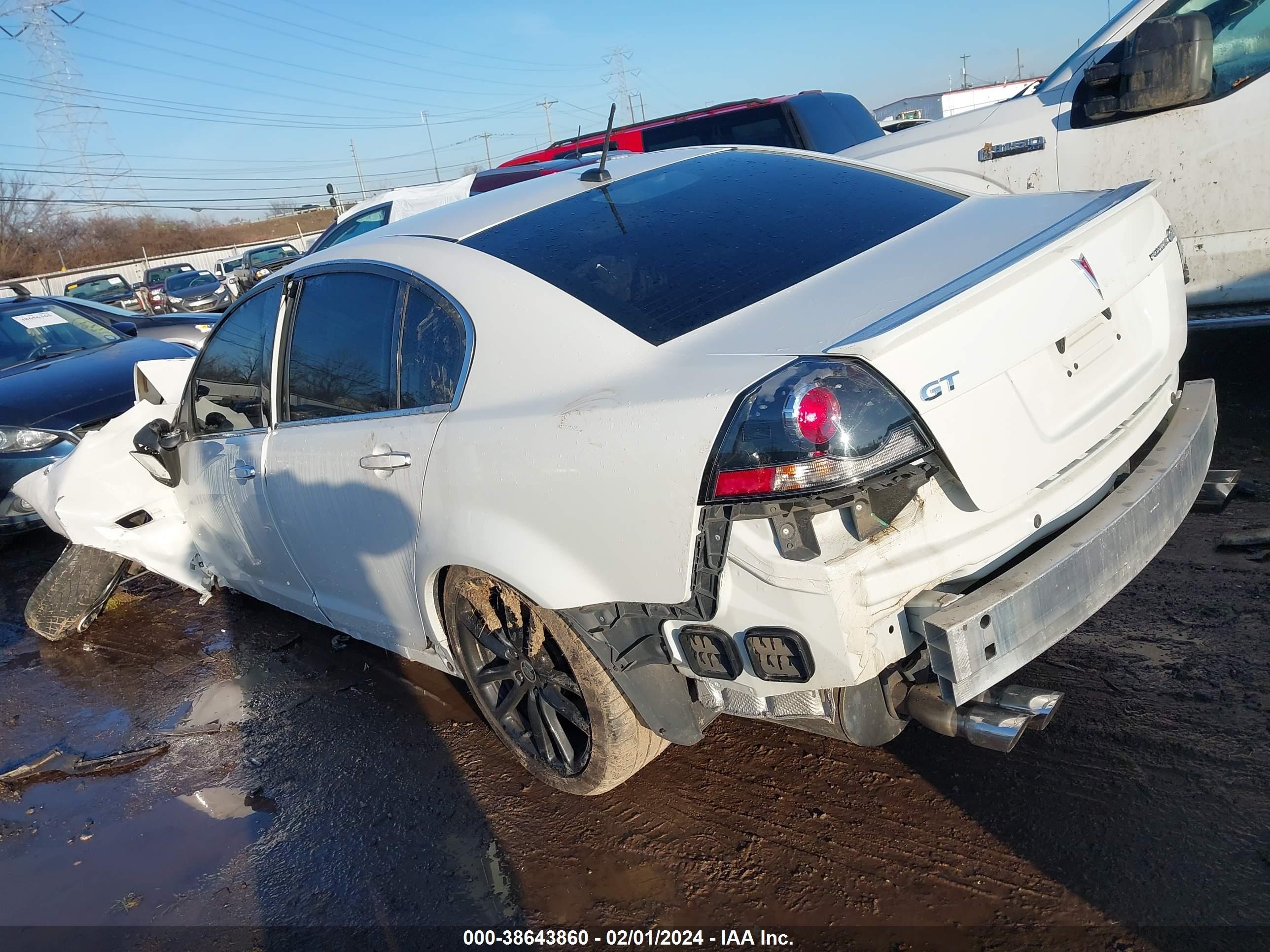 Photo 2 VIN: 6G2EC57Y68L988084 - PONTIAC G8 