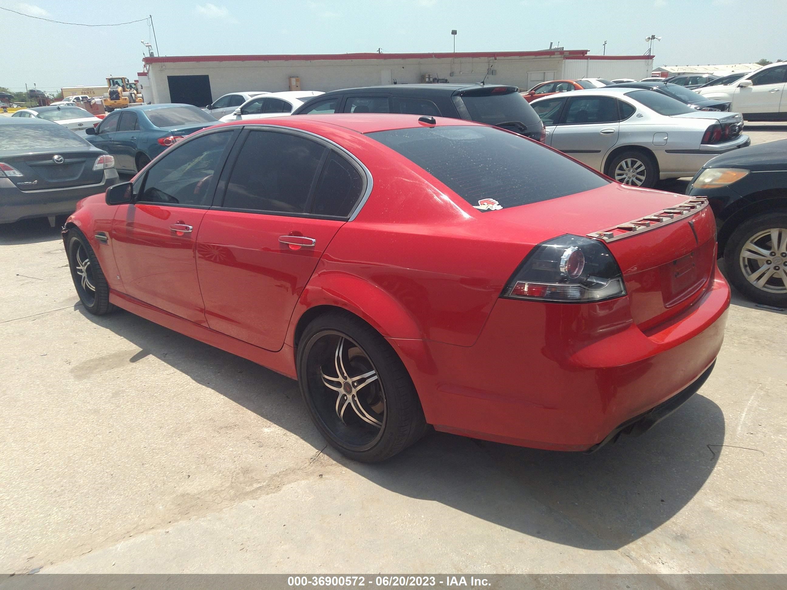 Photo 2 VIN: 6G2EC57Y79L180649 - PONTIAC G8 