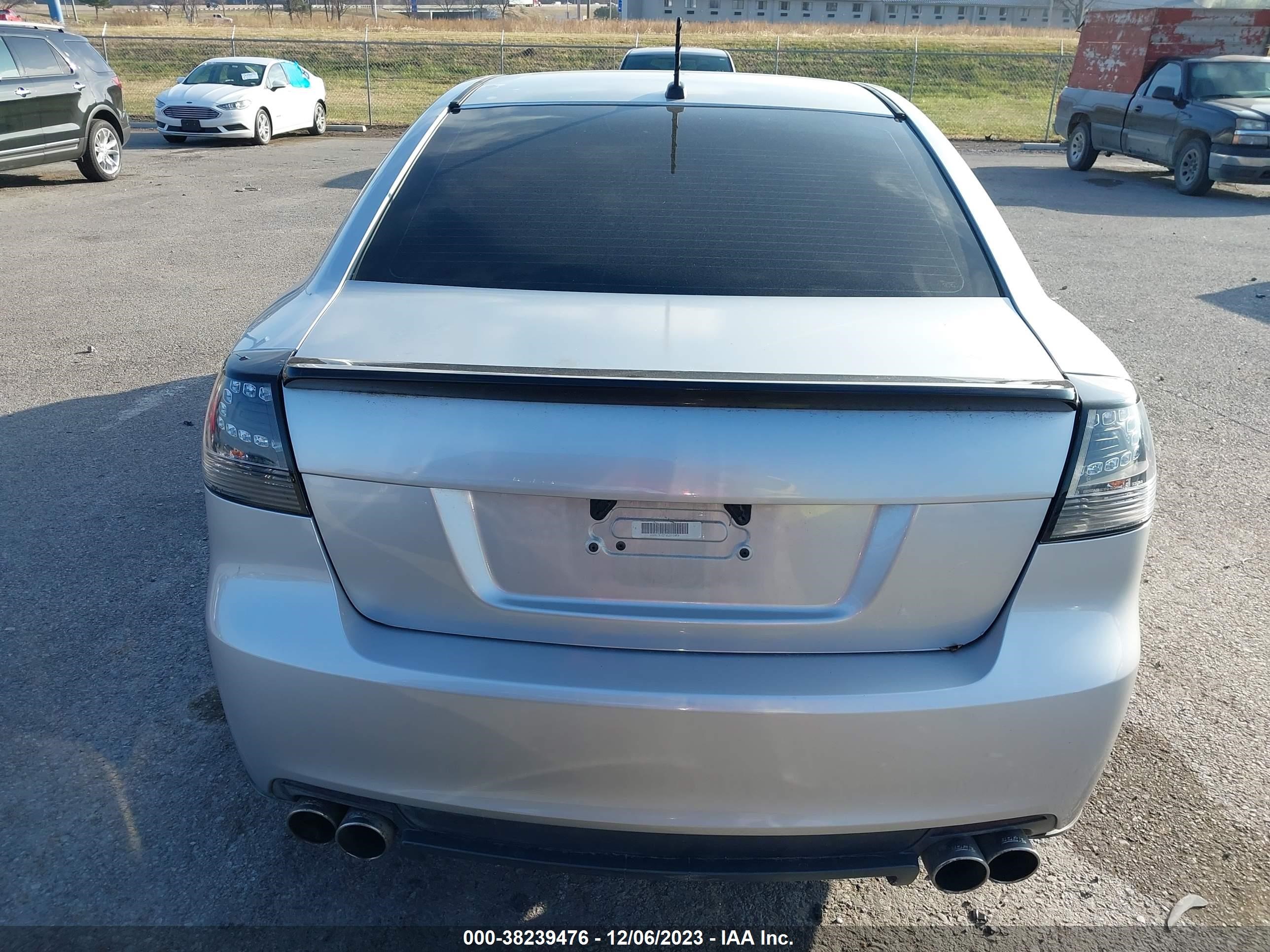 Photo 15 VIN: 6G2EC57Y79L200009 - PONTIAC G8 