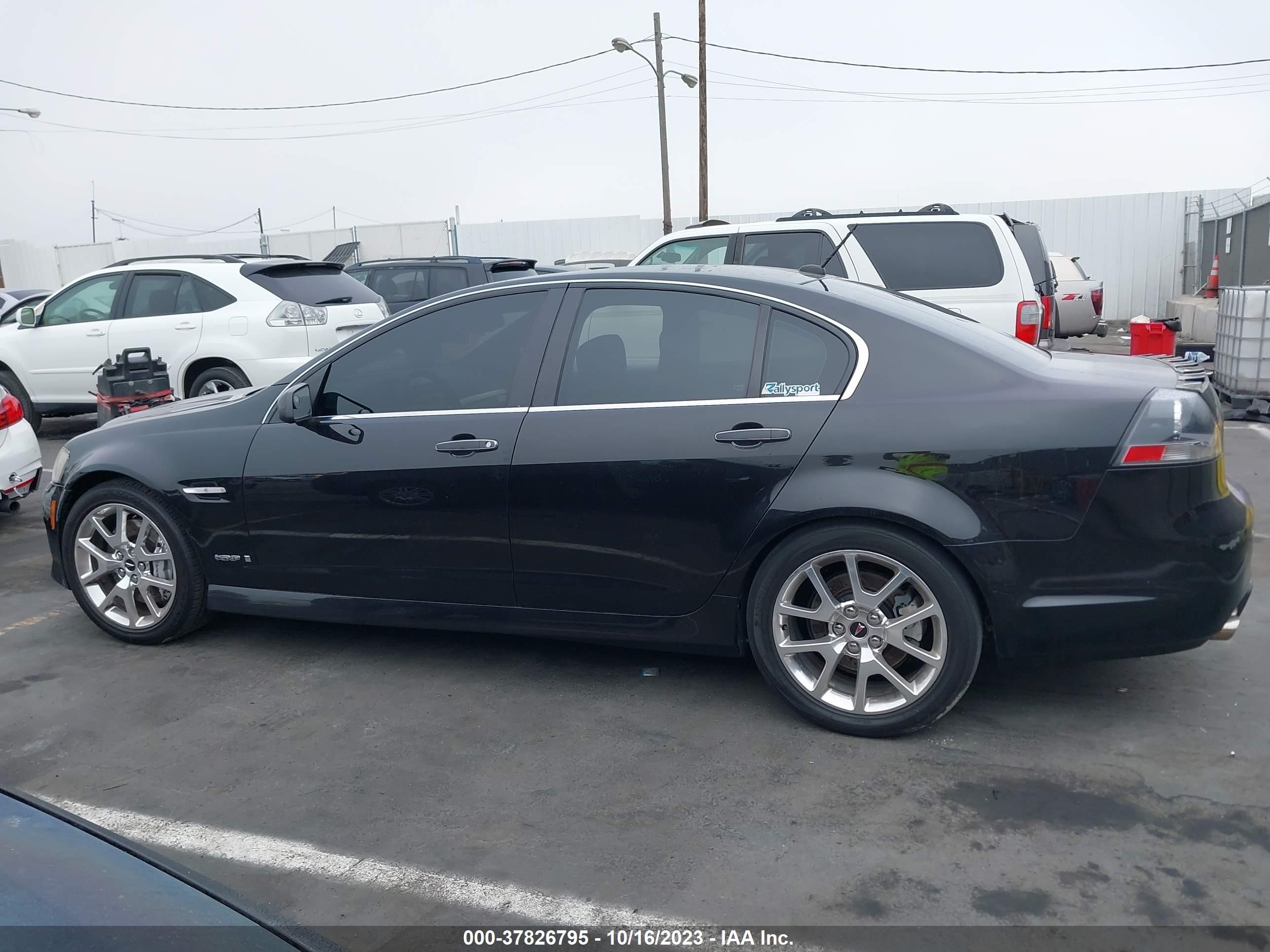 Photo 13 VIN: 6G2EP57W39L320750 - PONTIAC G8 