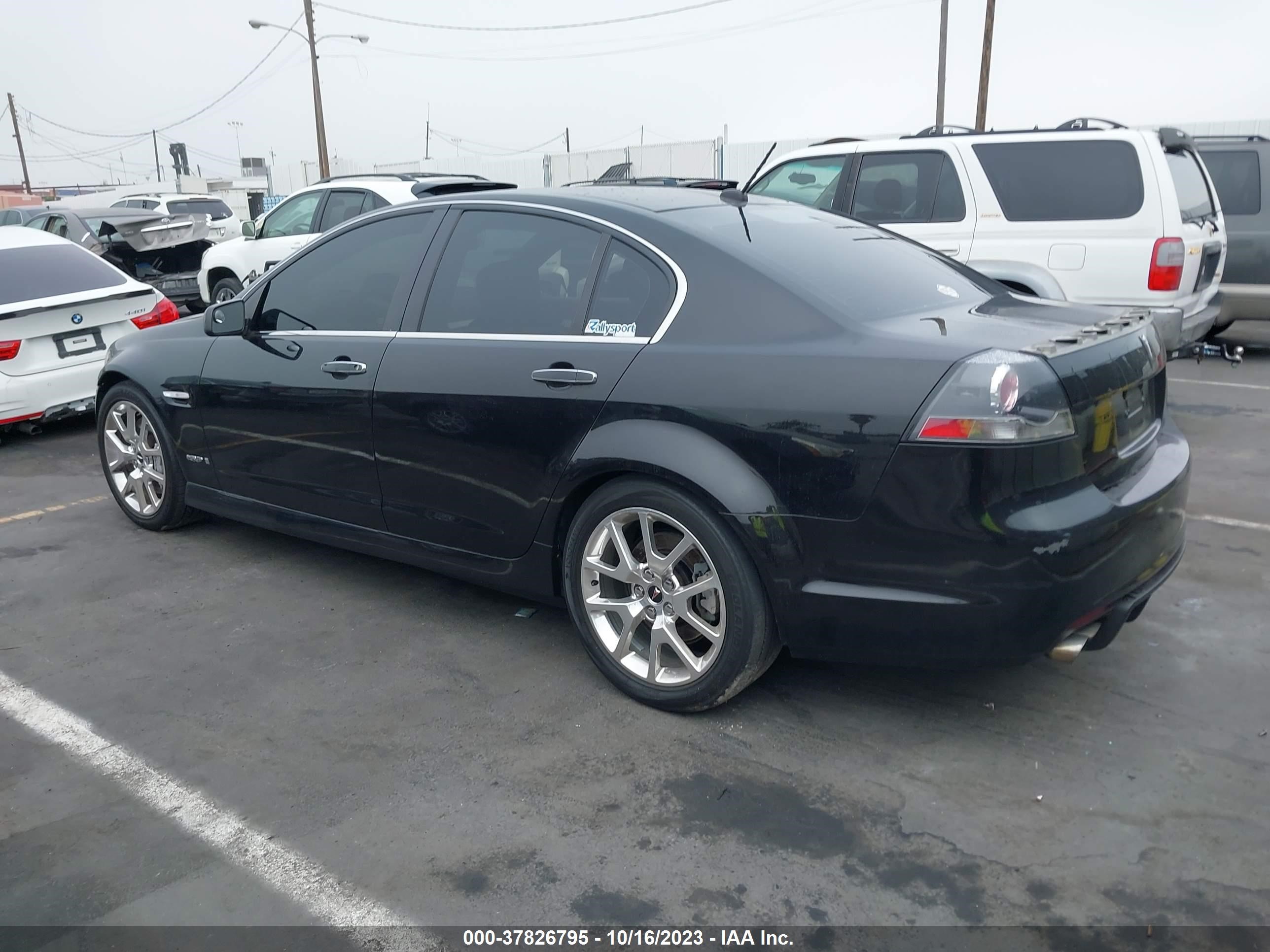 Photo 2 VIN: 6G2EP57W39L320750 - PONTIAC G8 