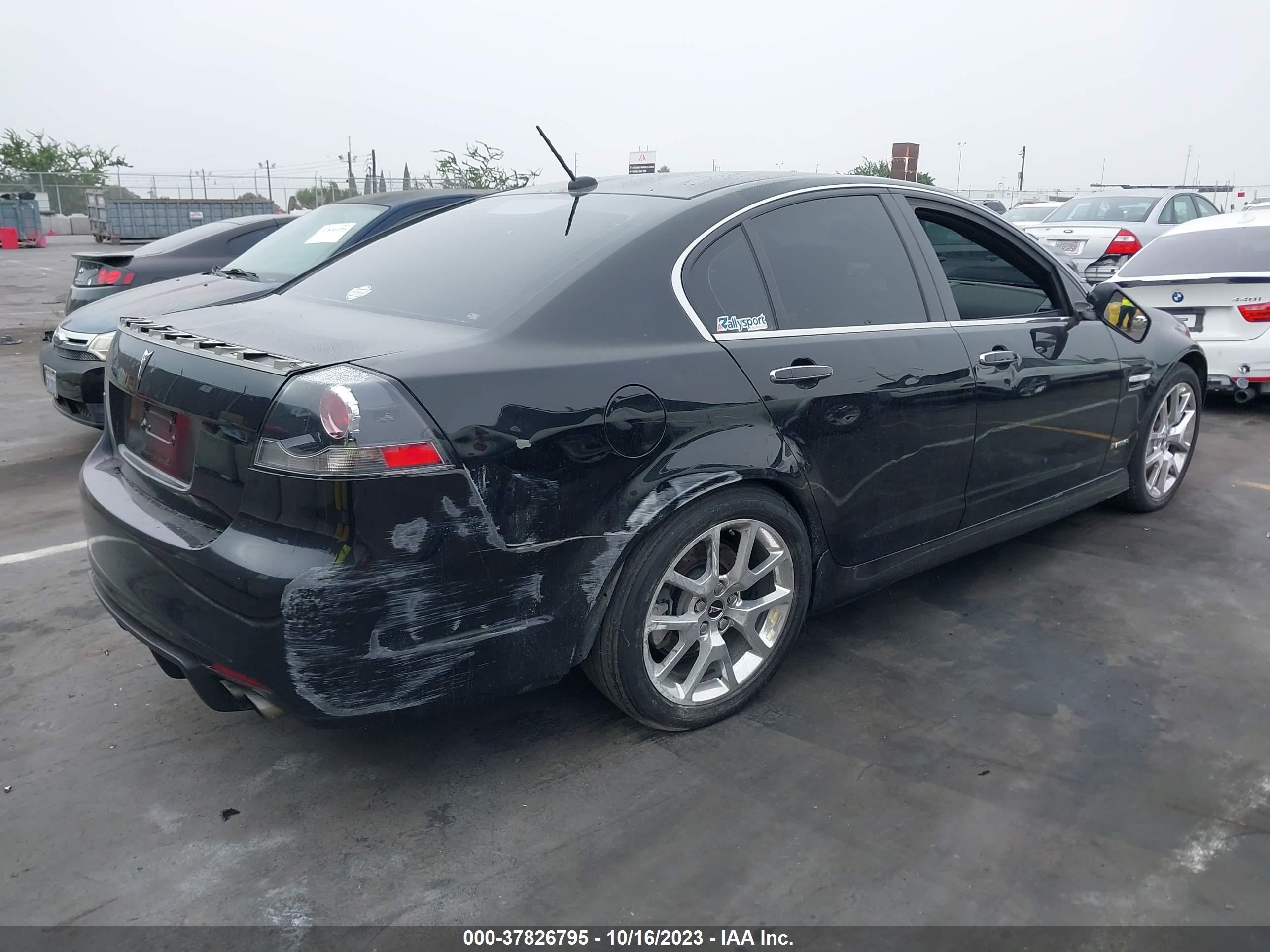 Photo 3 VIN: 6G2EP57W39L320750 - PONTIAC G8 